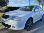 Skoda (22) SKODA OCTAVIA VFR 170CV - Usado 1/30